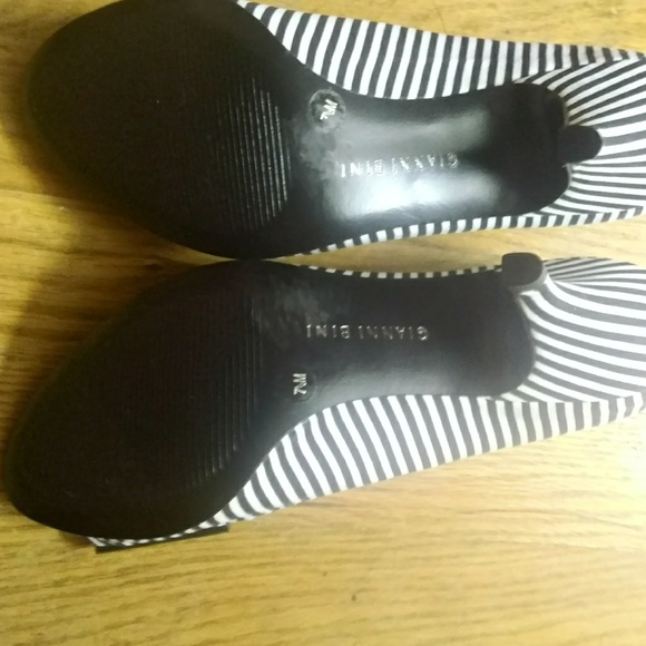 NWOB Gianni Bini Heels - Picture 2 of 5